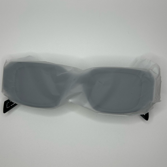 Brand PR 17WS Black Grey Lens Rectangle Stylish Sunglasses - Picture 5 of 14